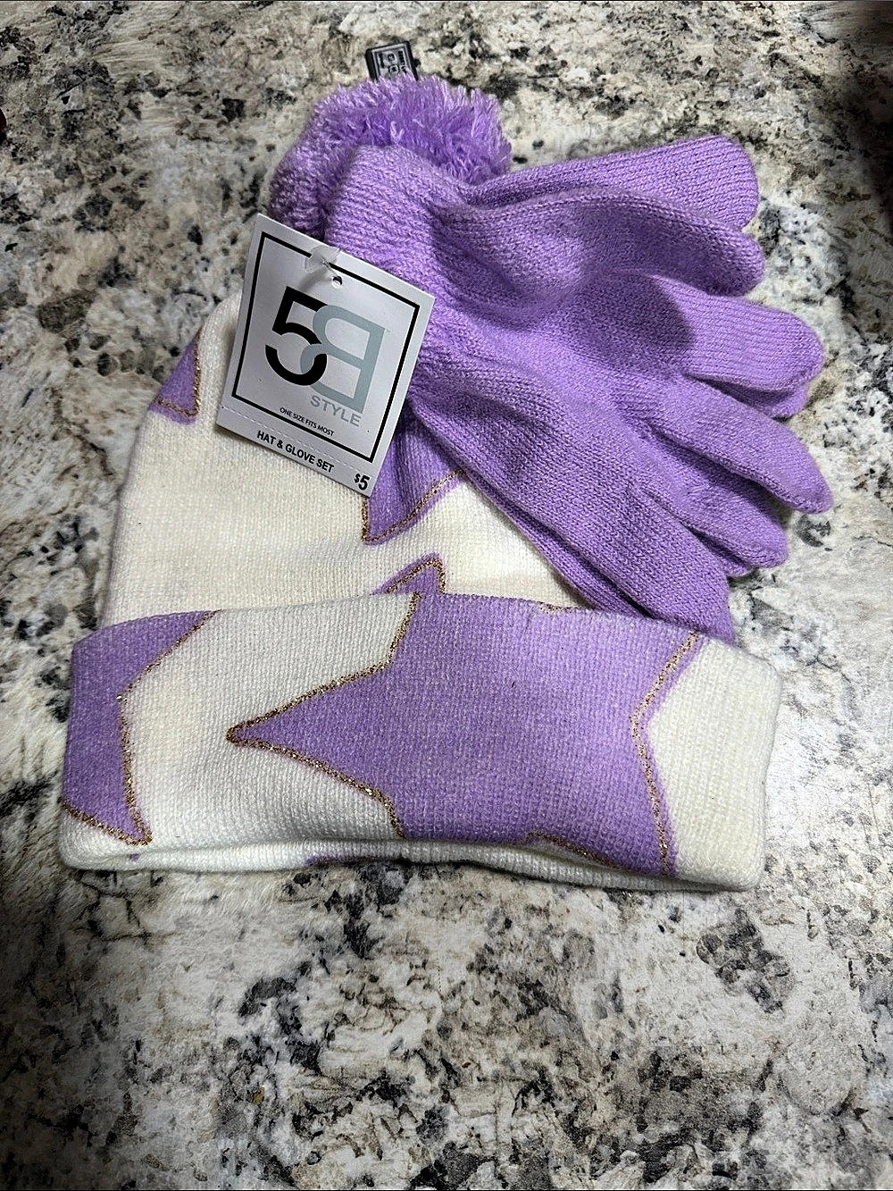 Sleek Purple & Cream Gloves and Mittens Like New